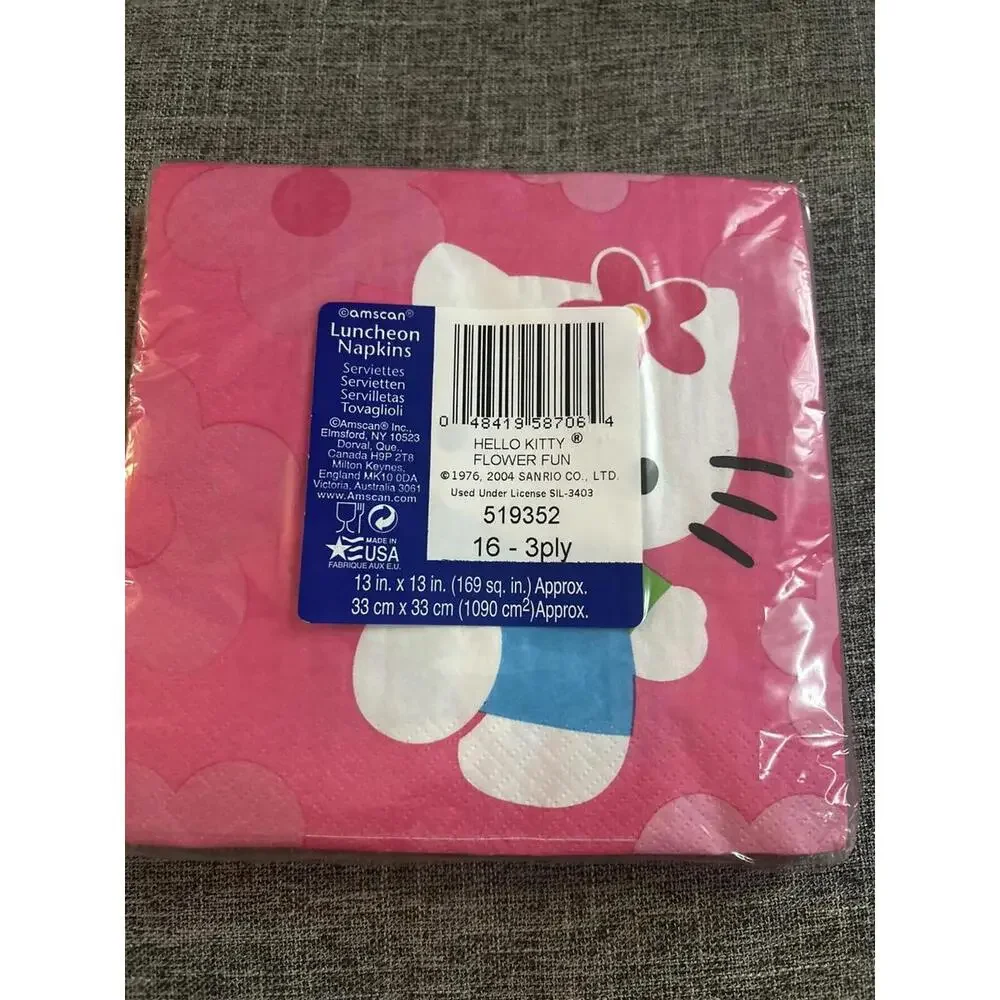 Sanrio Hello Kitty Party Supplies 16 Treat Bags and 16 Napkins